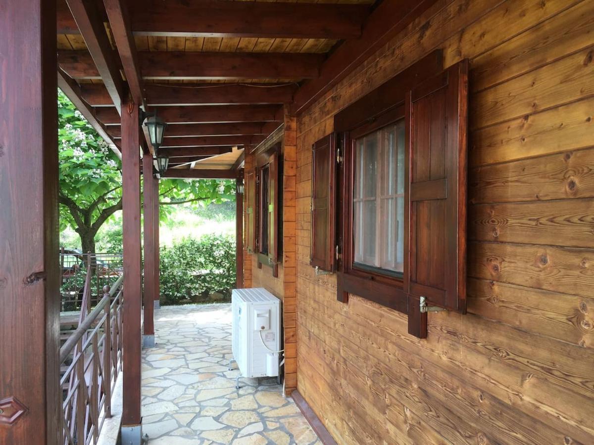 Wooden House In Ioannina Apartment Exterior photo
